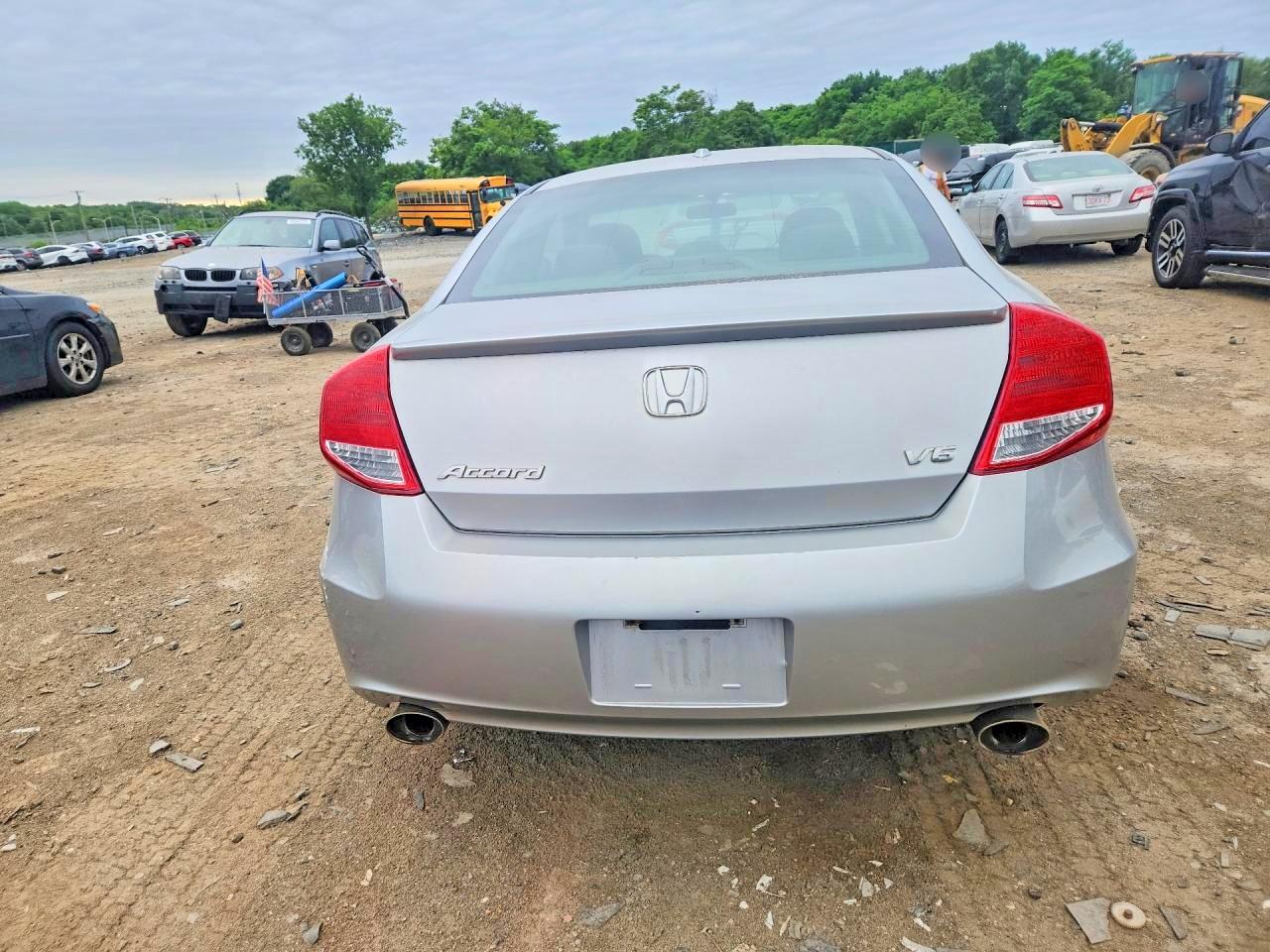 2011 HONDA ACCORD EXL photo 11