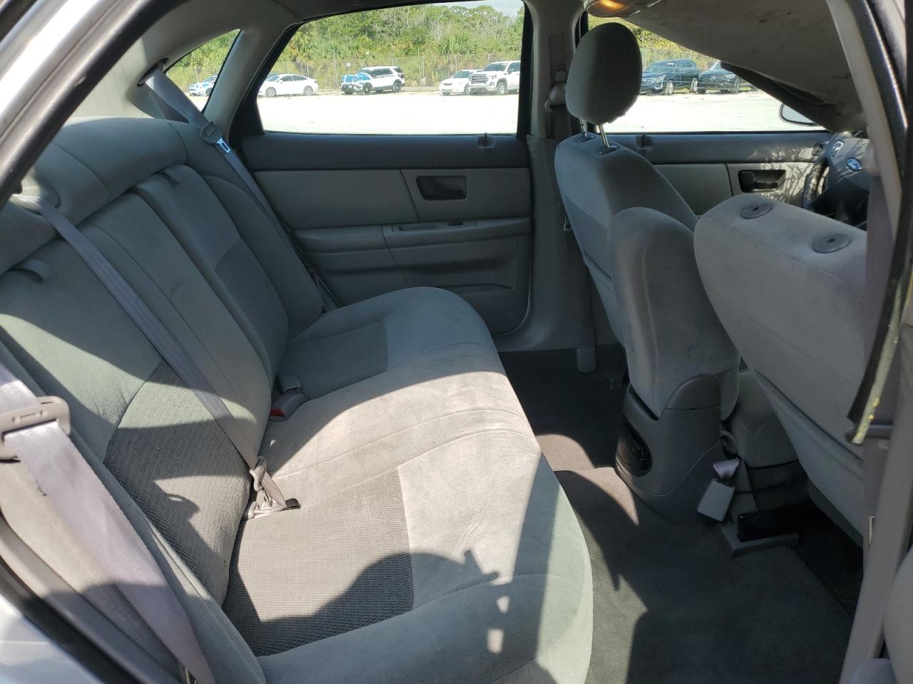 2003 FORD TAURUS SES photo 19