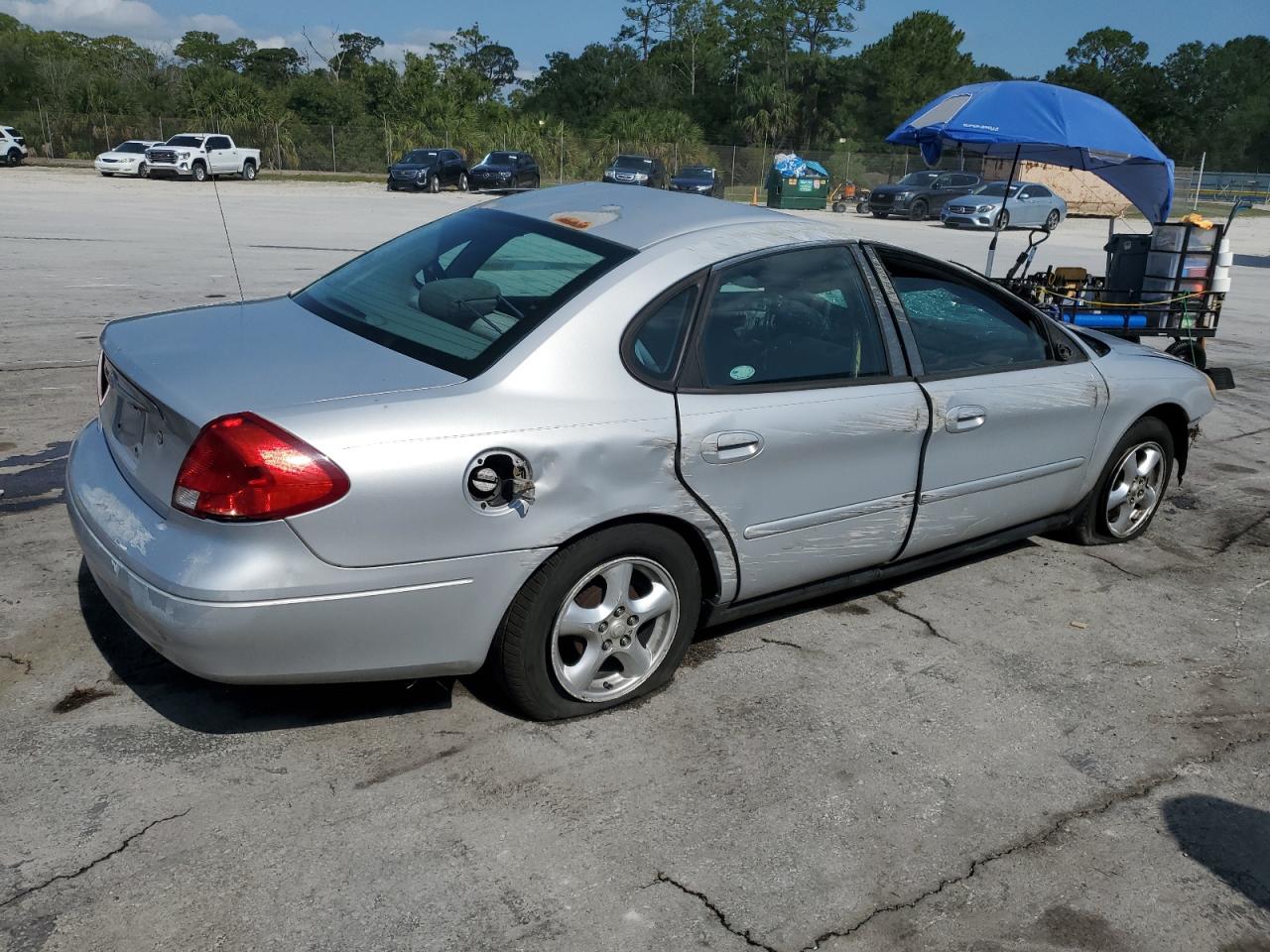 2003 FORD TAURUS SES photo 5