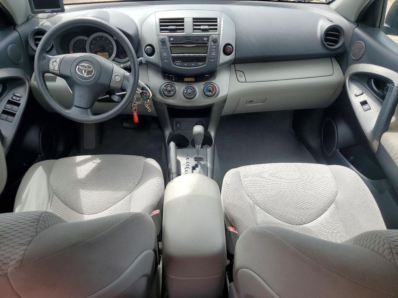 2011 TOYOTA RAV4 BASE photo 15