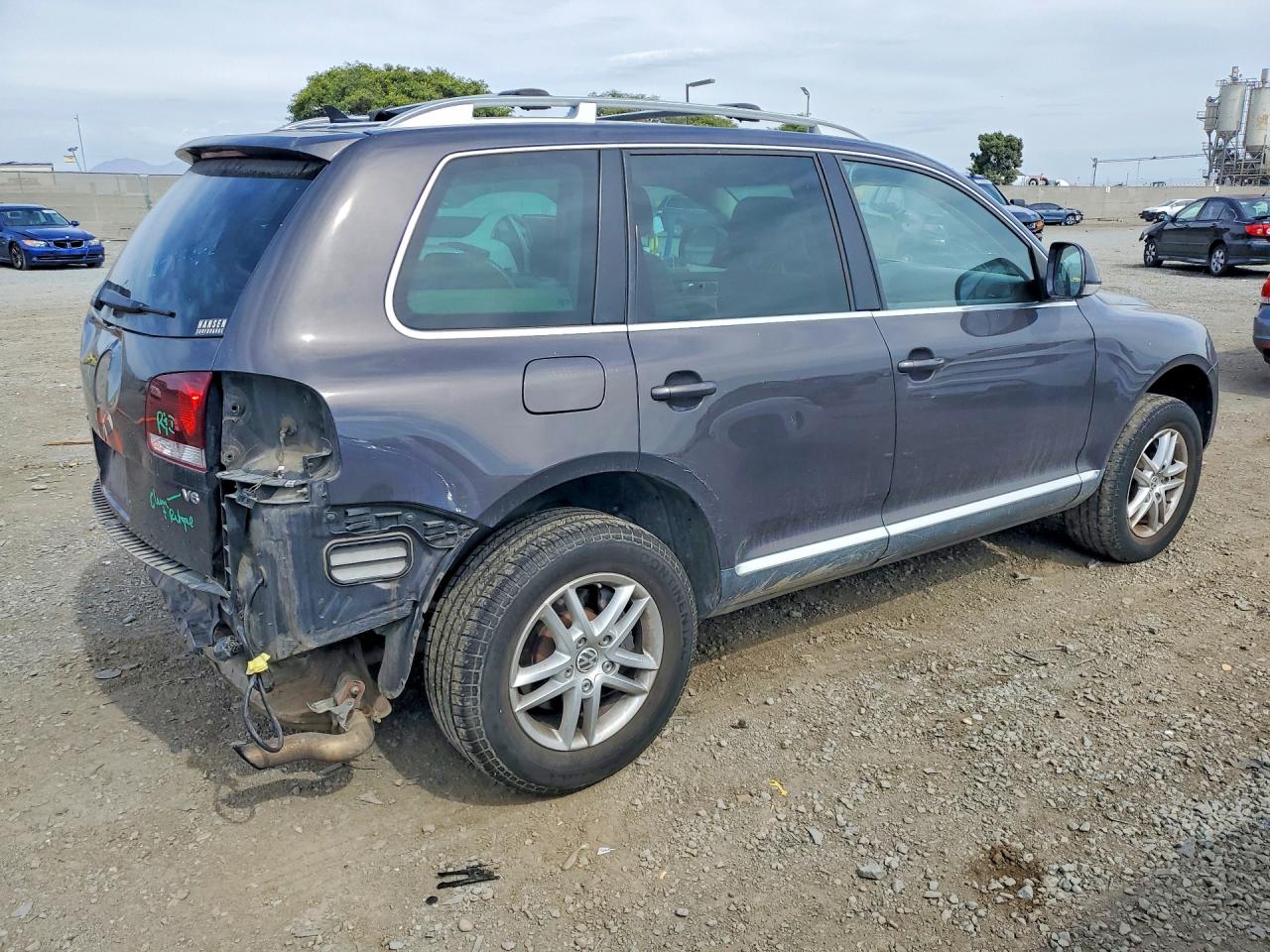 2010 VOLKSWAGEN TOUAREG V6 photo 3