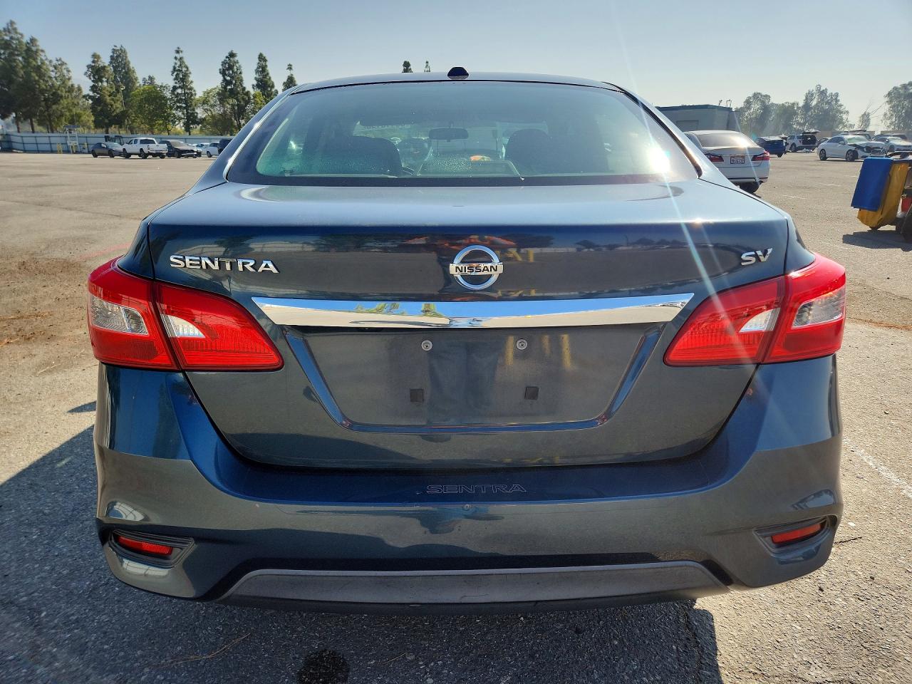 2017 NISSAN SENTRA SV photo 11