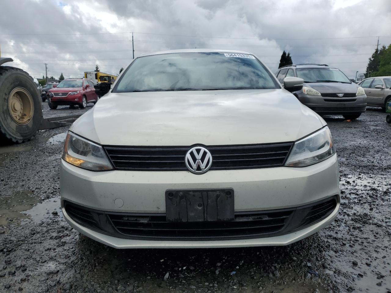 2011 VOLKSWAGEN JETTA SE photo 9