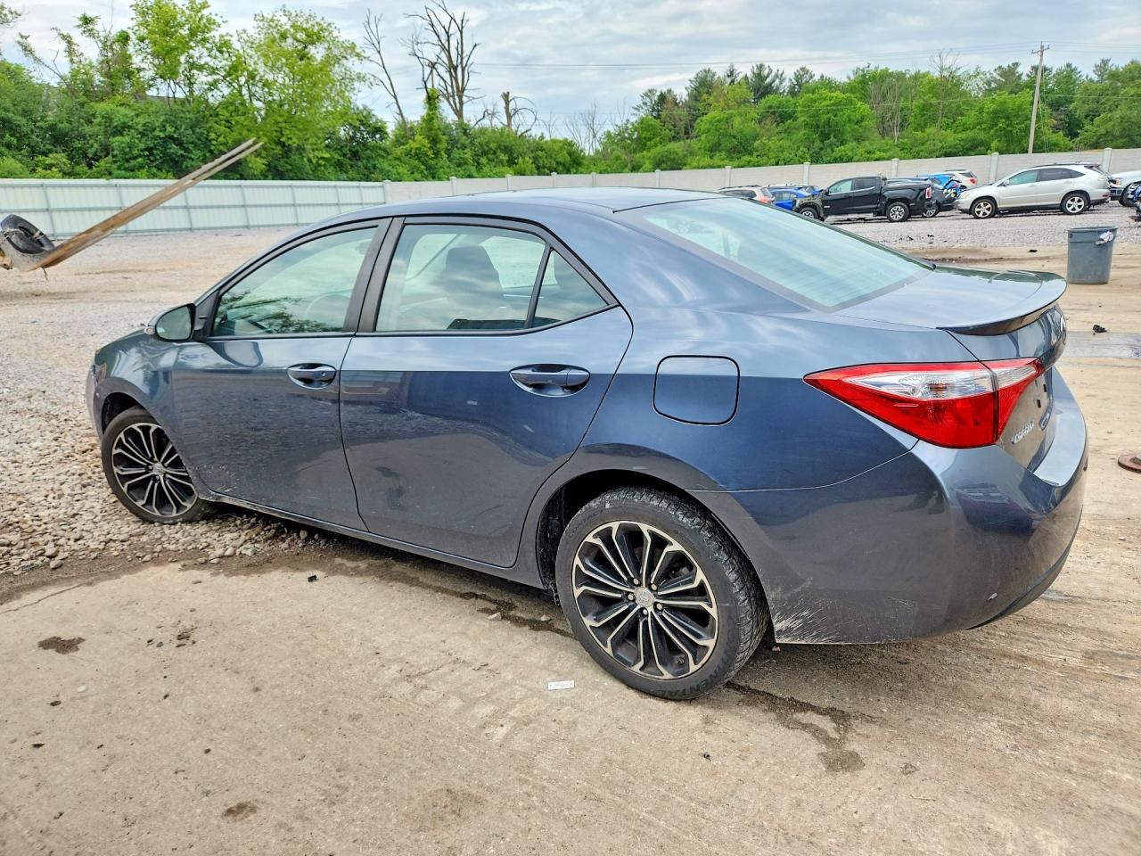 2015 TOYOTA COROLLA S PLUS photo 3