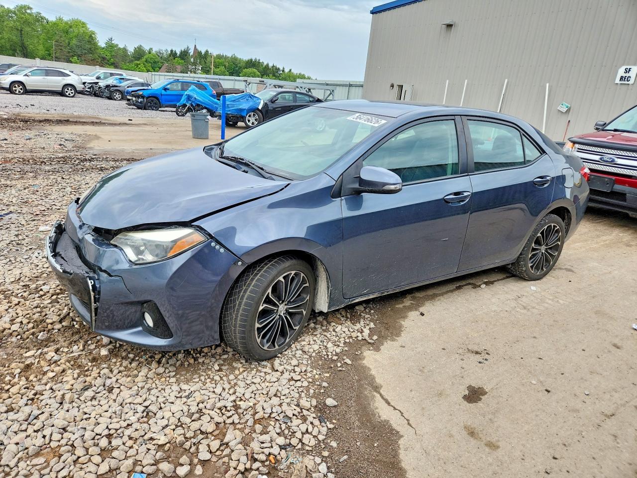 2015 TOYOTA COROLLA