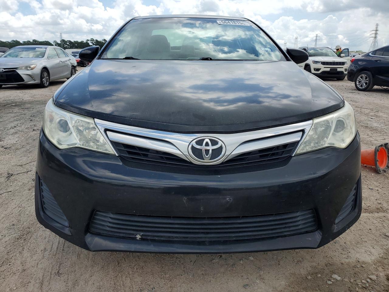 2012 TOYOTA CAMRY LE photo 13