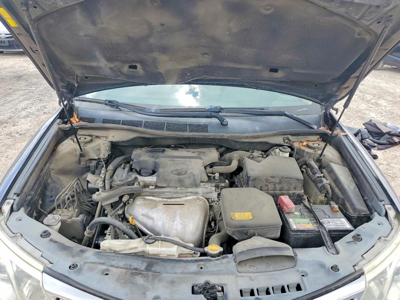 2012 TOYOTA CAMRY LE photo 31
