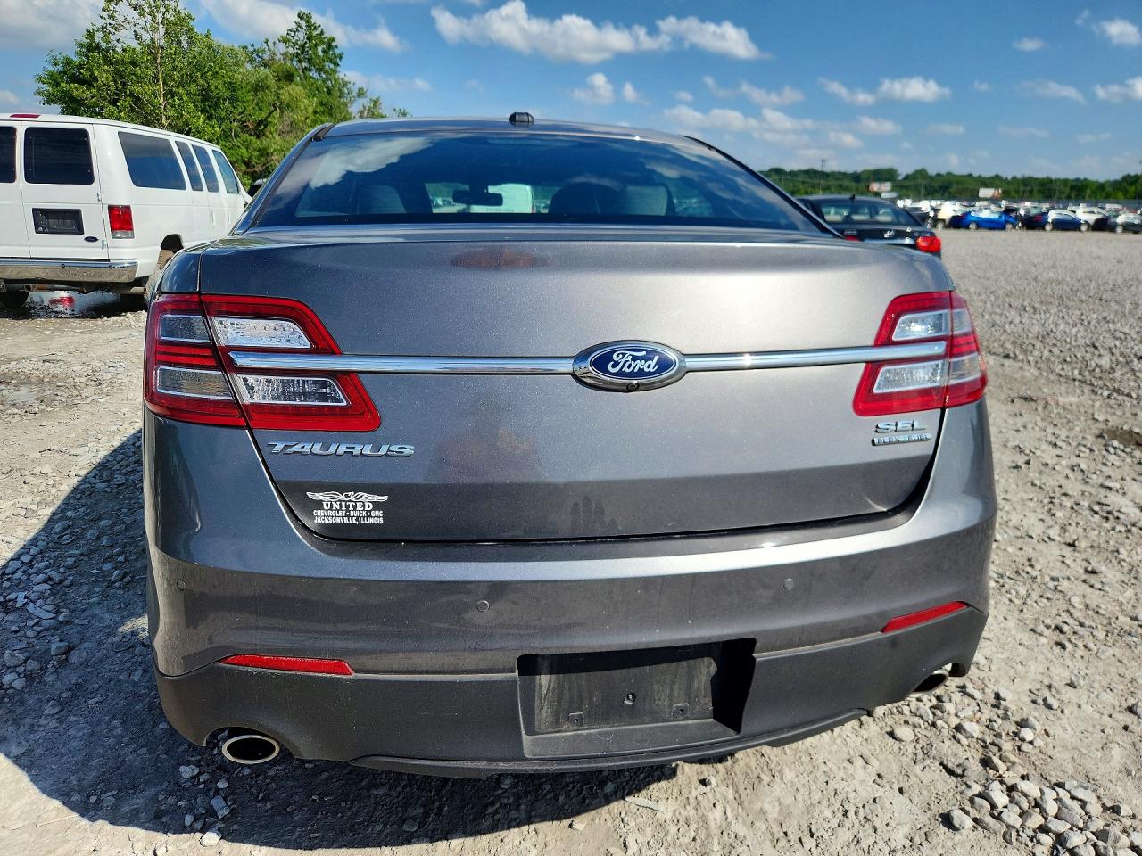 2014 FORD TAURUS SEL photo 11