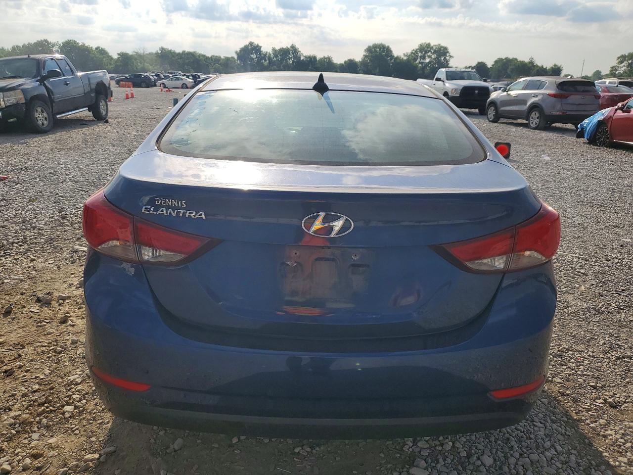 2015 HYUNDAI ELANTRA SE photo 11