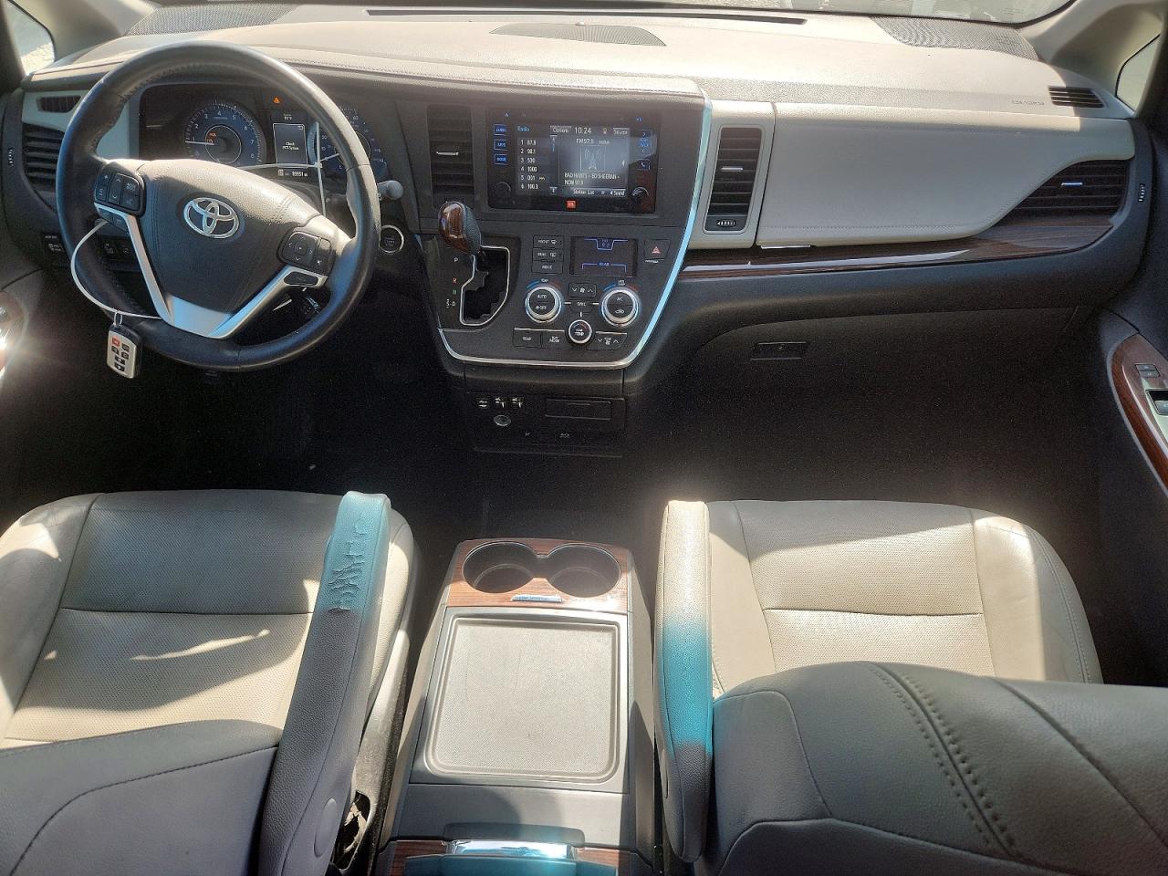 2015 TOYOTA SIENNA LIMITED PREMIUM 7-PASSENGER photo 15