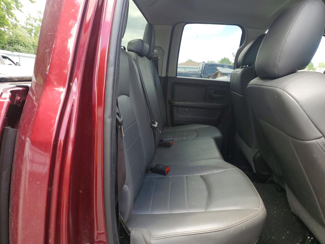 2018 RAM 1500 ST photo 19