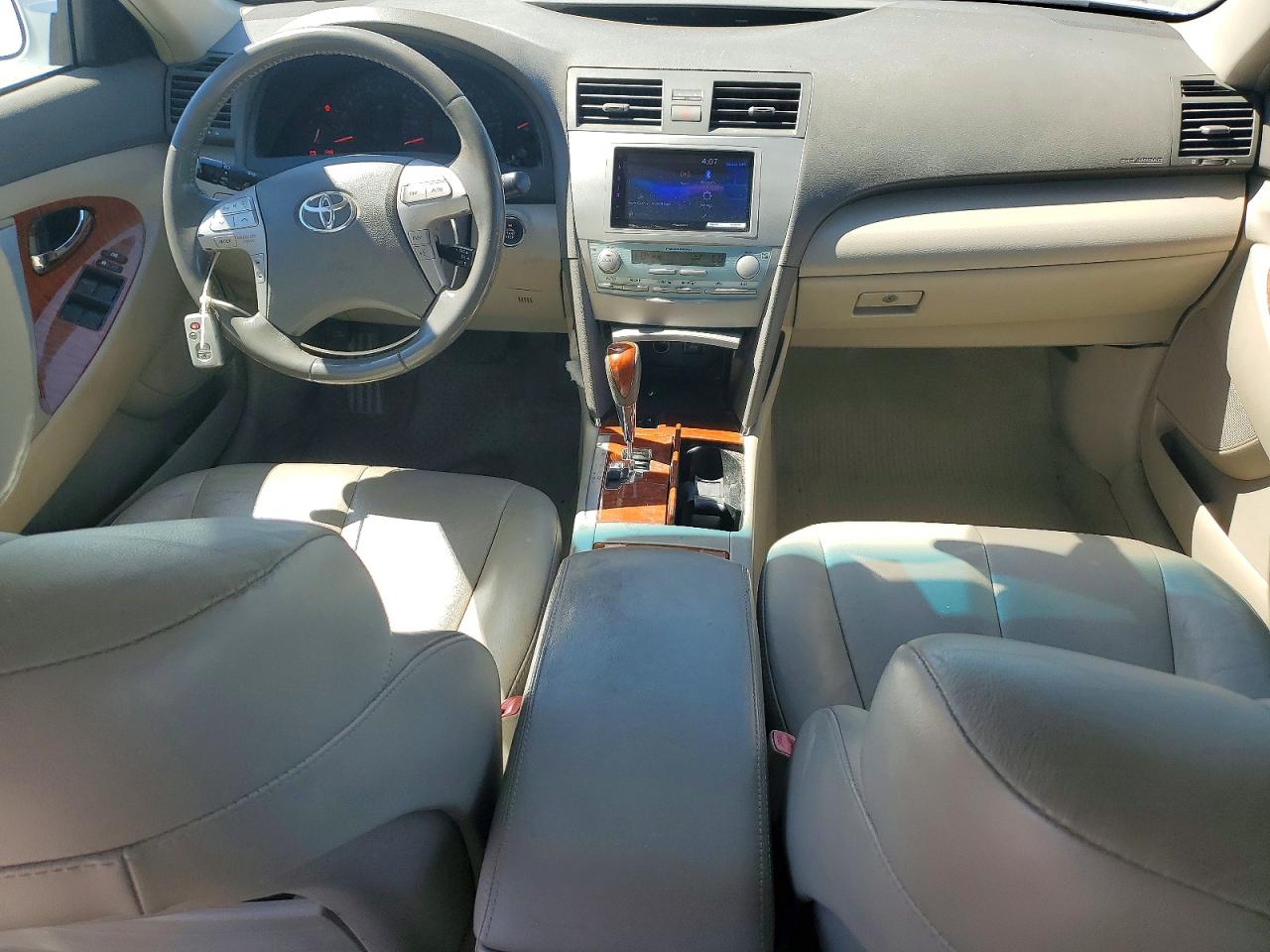 2009 TOYOTA CAMRY XLE V6 photo 8