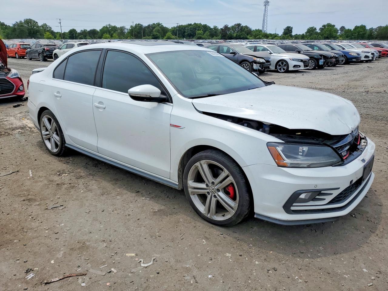 2017 VOLKSWAGEN JETTA GLI photo 7