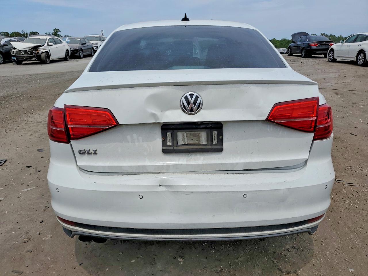 2017 VOLKSWAGEN JETTA GLI photo 11