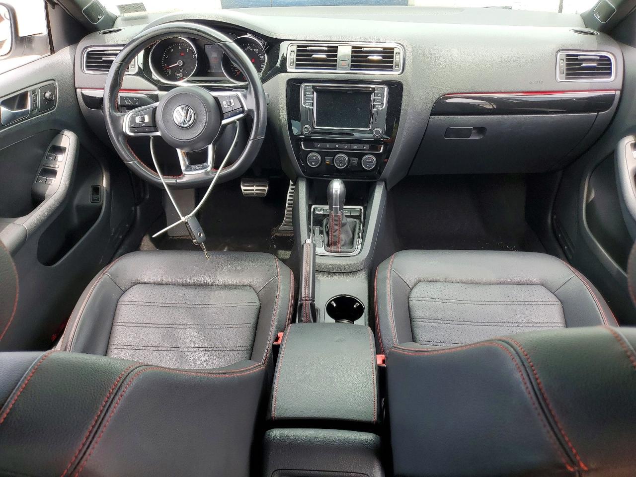 2017 VOLKSWAGEN JETTA GLI photo 15