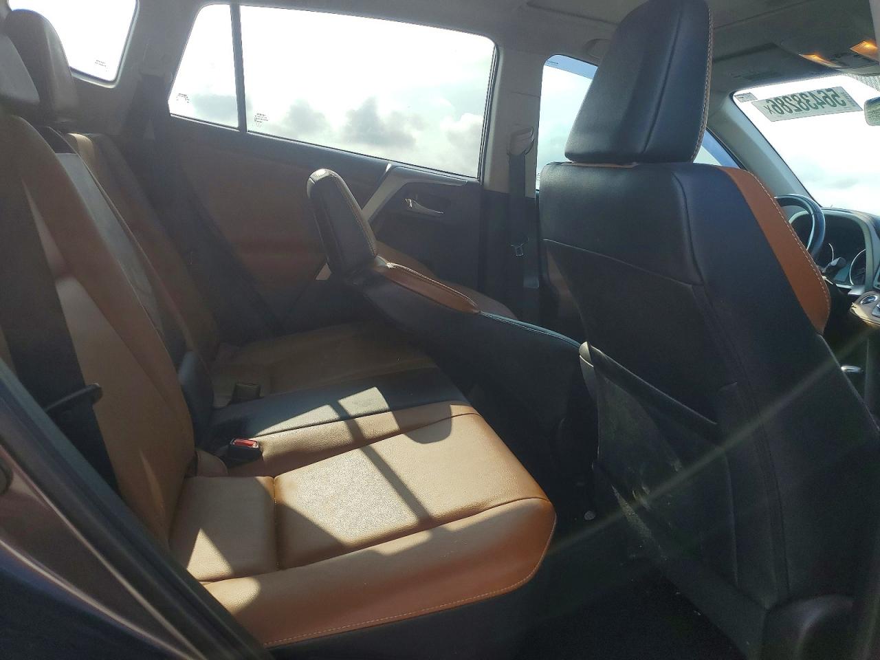 2017 TOYOTA RAV4 LIMITED photo 19