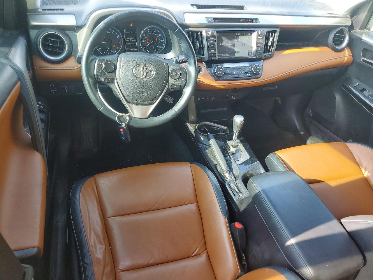 2017 TOYOTA RAV4 LIMITED photo 15