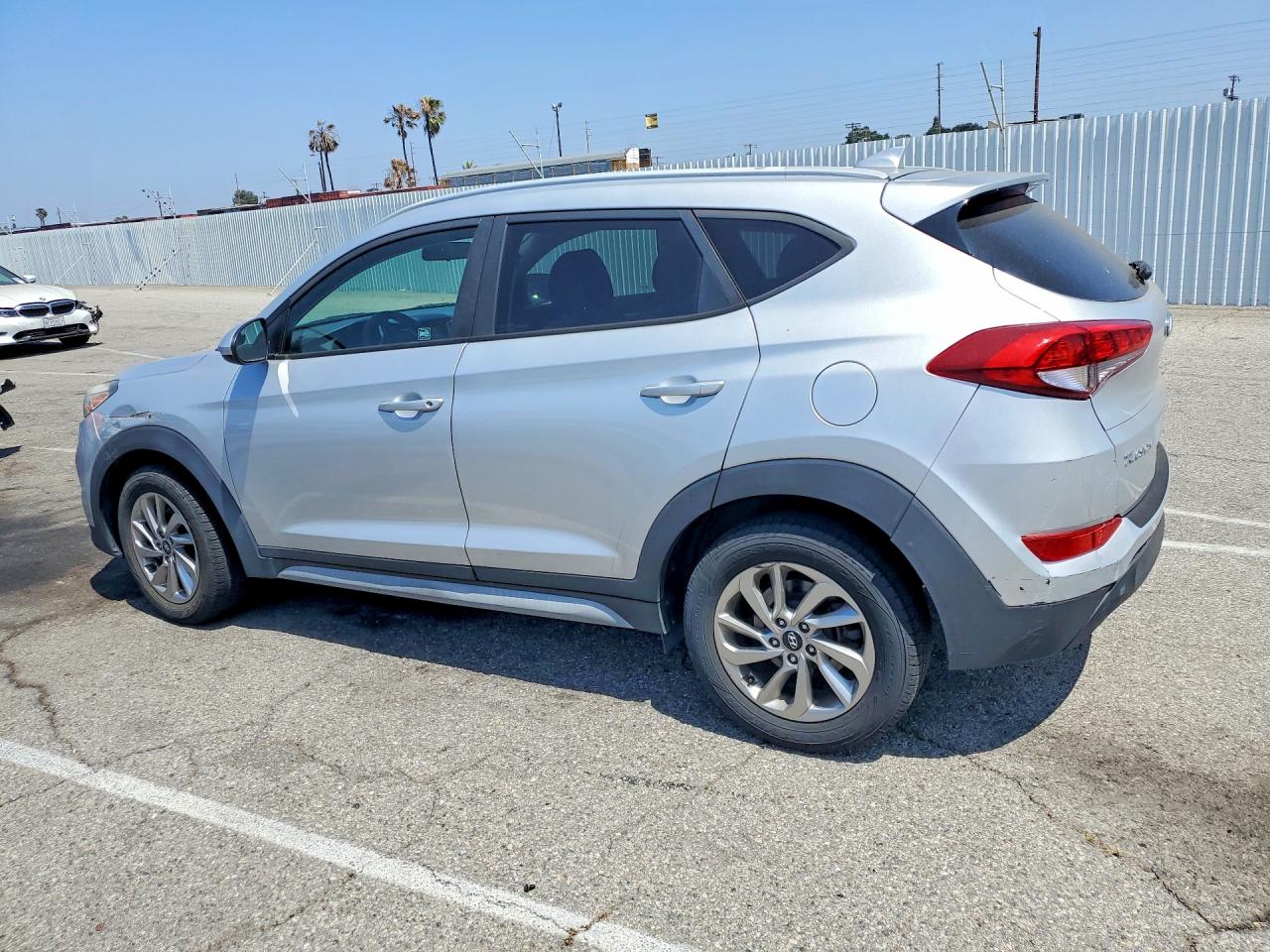 2018 HYUNDAI TUCSON SEL photo 2
