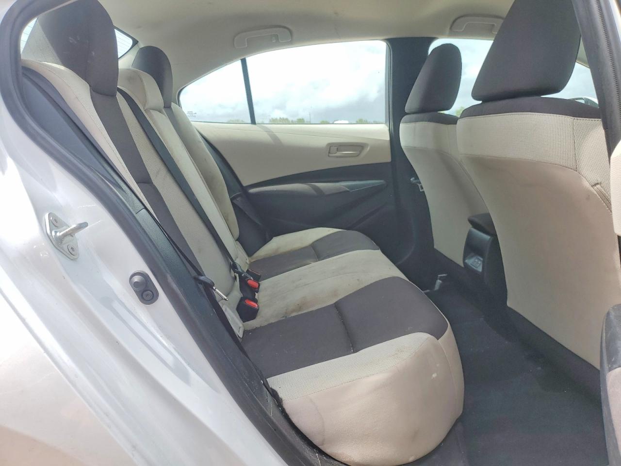 2024 TOYOTA COROLLA LE photo 19