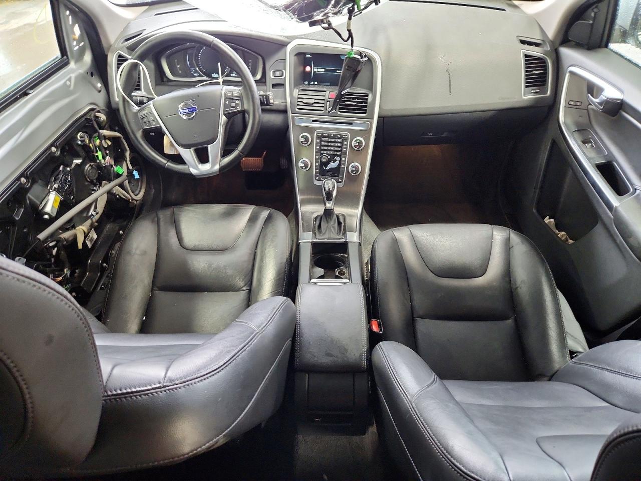 2016 VOLVO XC60 T5 PREMIER photo 22