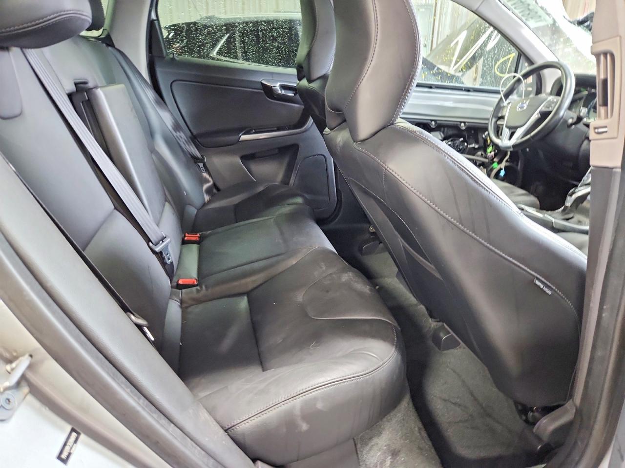 2016 VOLVO XC60 T5 PREMIER photo 28