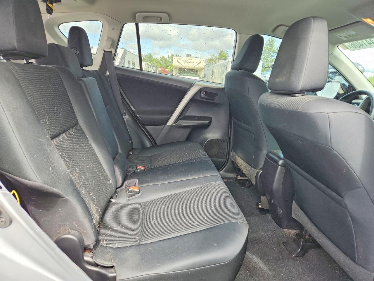 2017 TOYOTA RAV4 LE photo 28