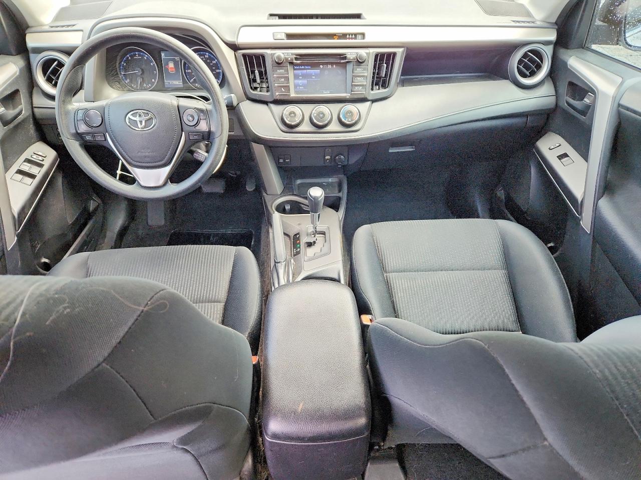 2017 TOYOTA RAV4 LE photo 22
