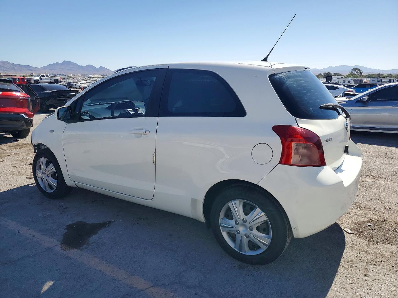 2008 TOYOTA YARIS BASE photo 4