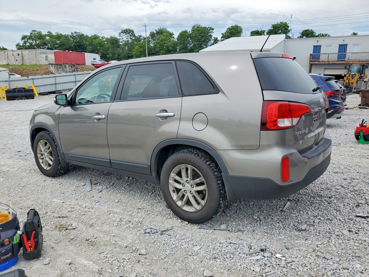 2014 KIA SORENTO LX photo 4