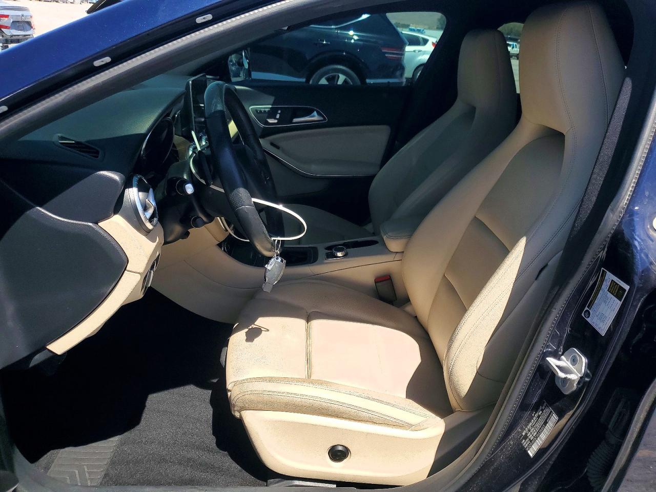 2018 MERCEDES-BENZ CLA 250 photo 13