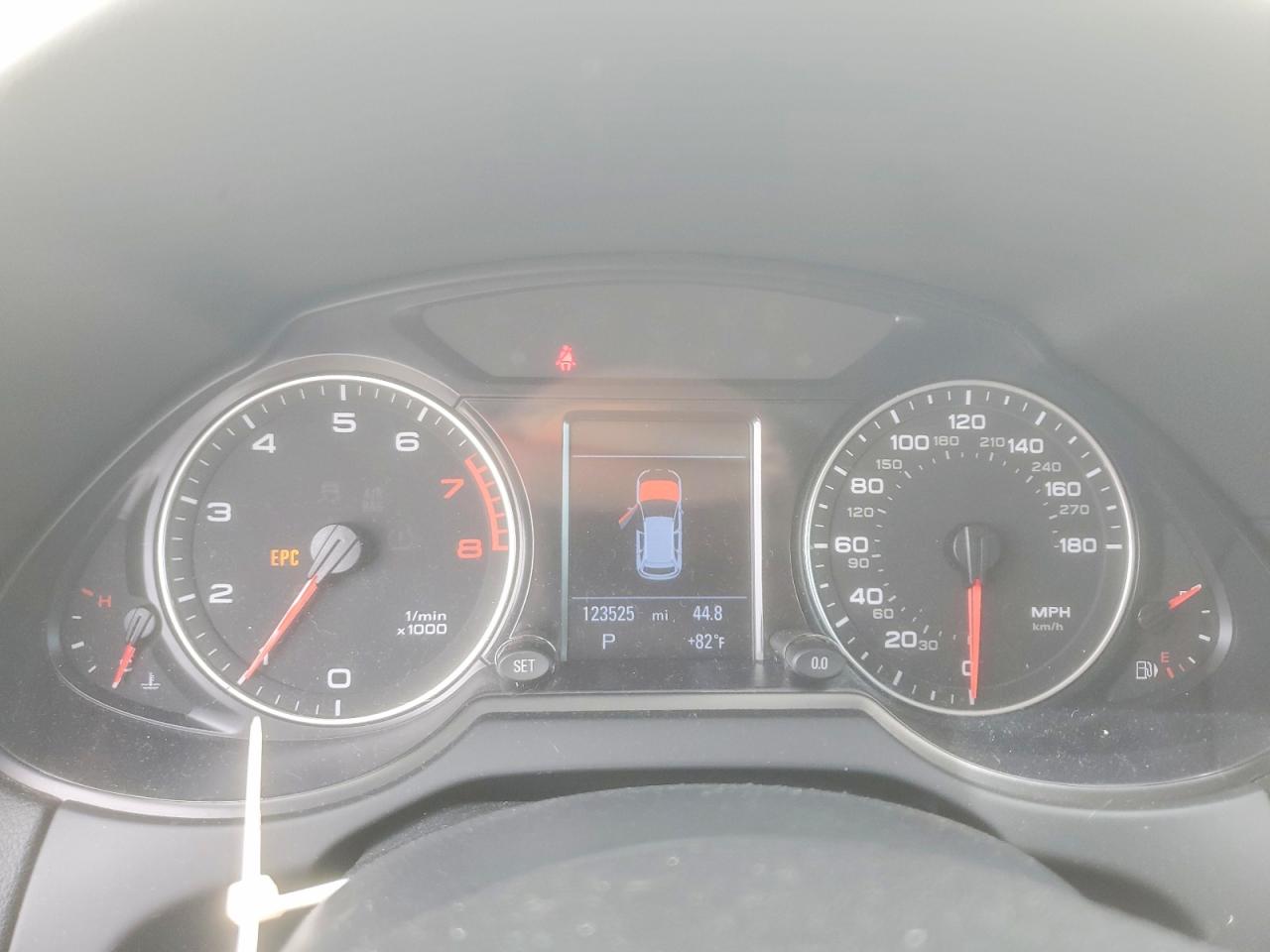 2010 AUDI Q5 PREMIUM PLUS photo 25