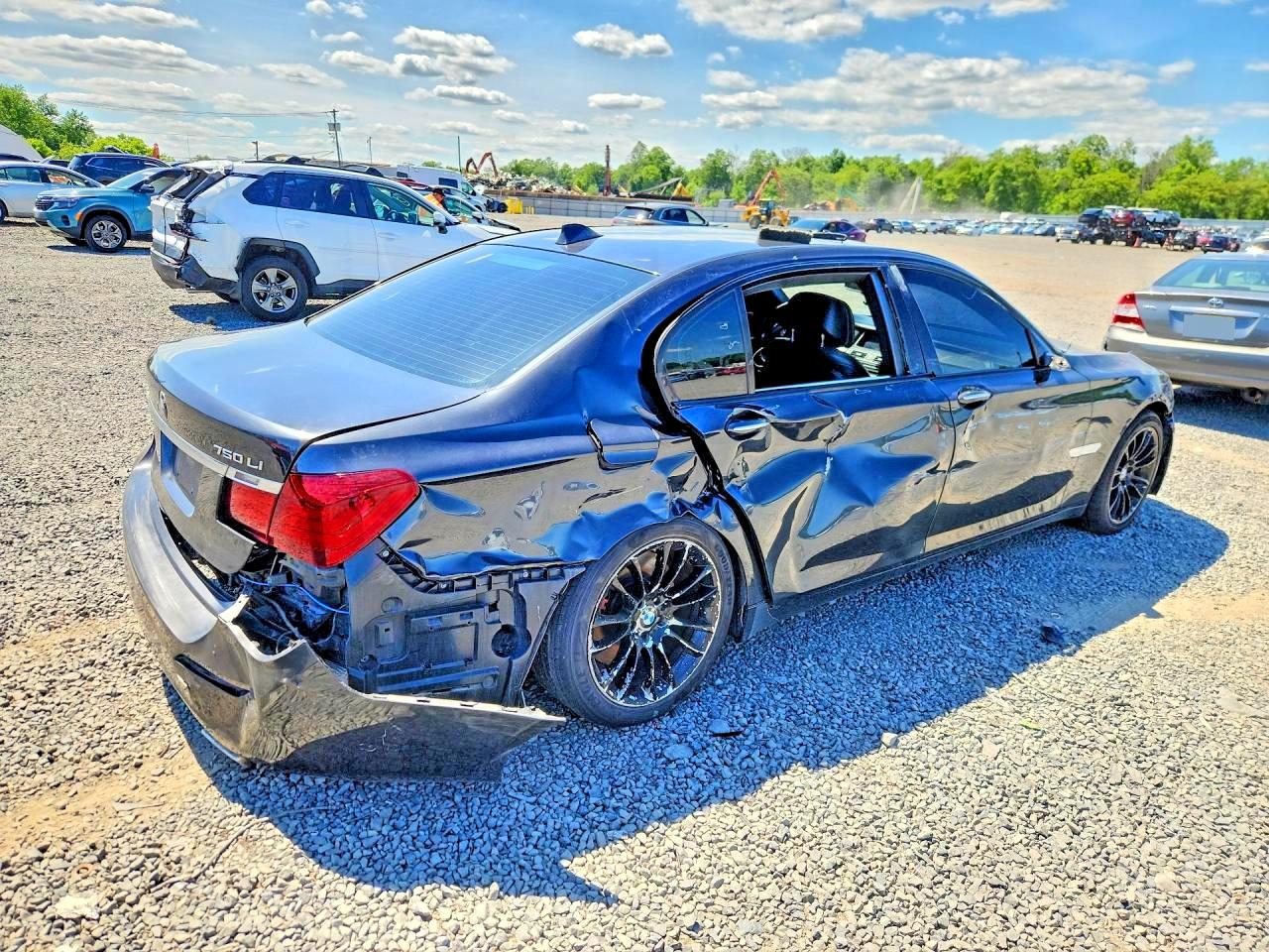 2013 BMW 750 LXI photo 5