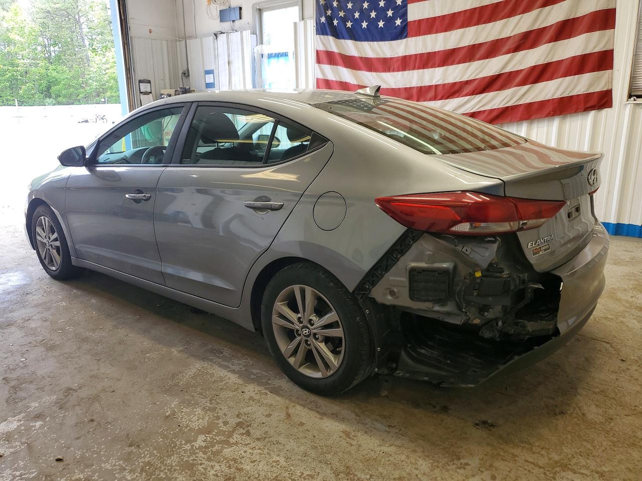 2018 HYUNDAI ELANTRA SEL photo 2