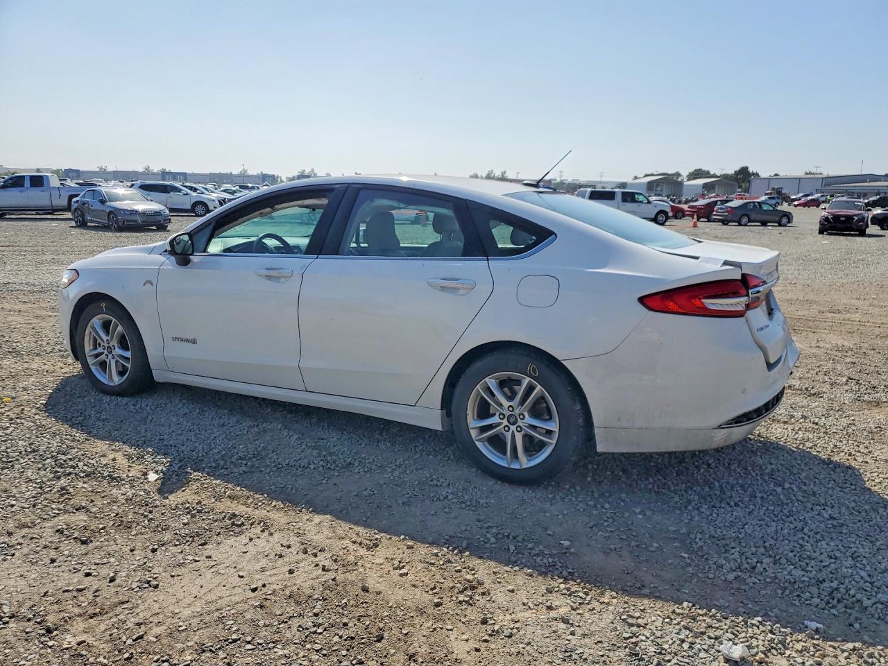 2018 FORD FUSION SE HYBRID photo 3
