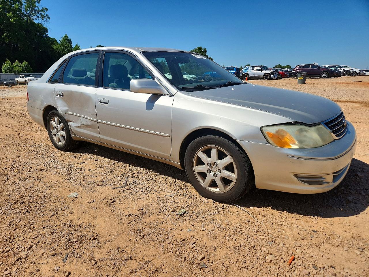2004 TOYOTA AVALON XL photo 4
