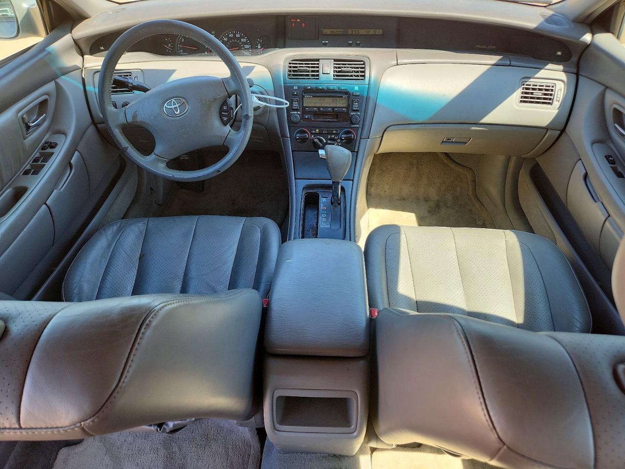 2004 TOYOTA AVALON XL photo 8