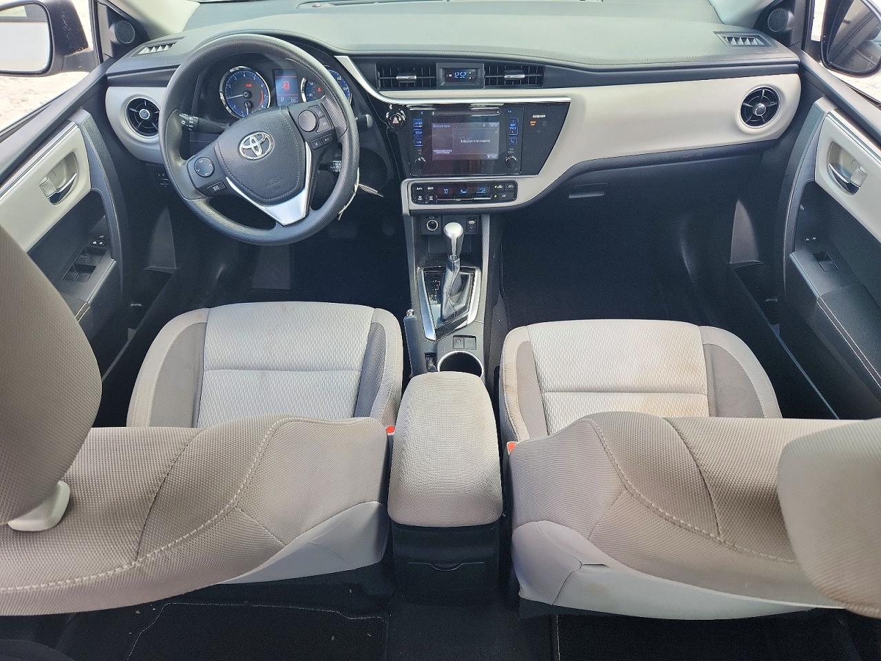 2017 TOYOTA COROLLA LE photo 22
