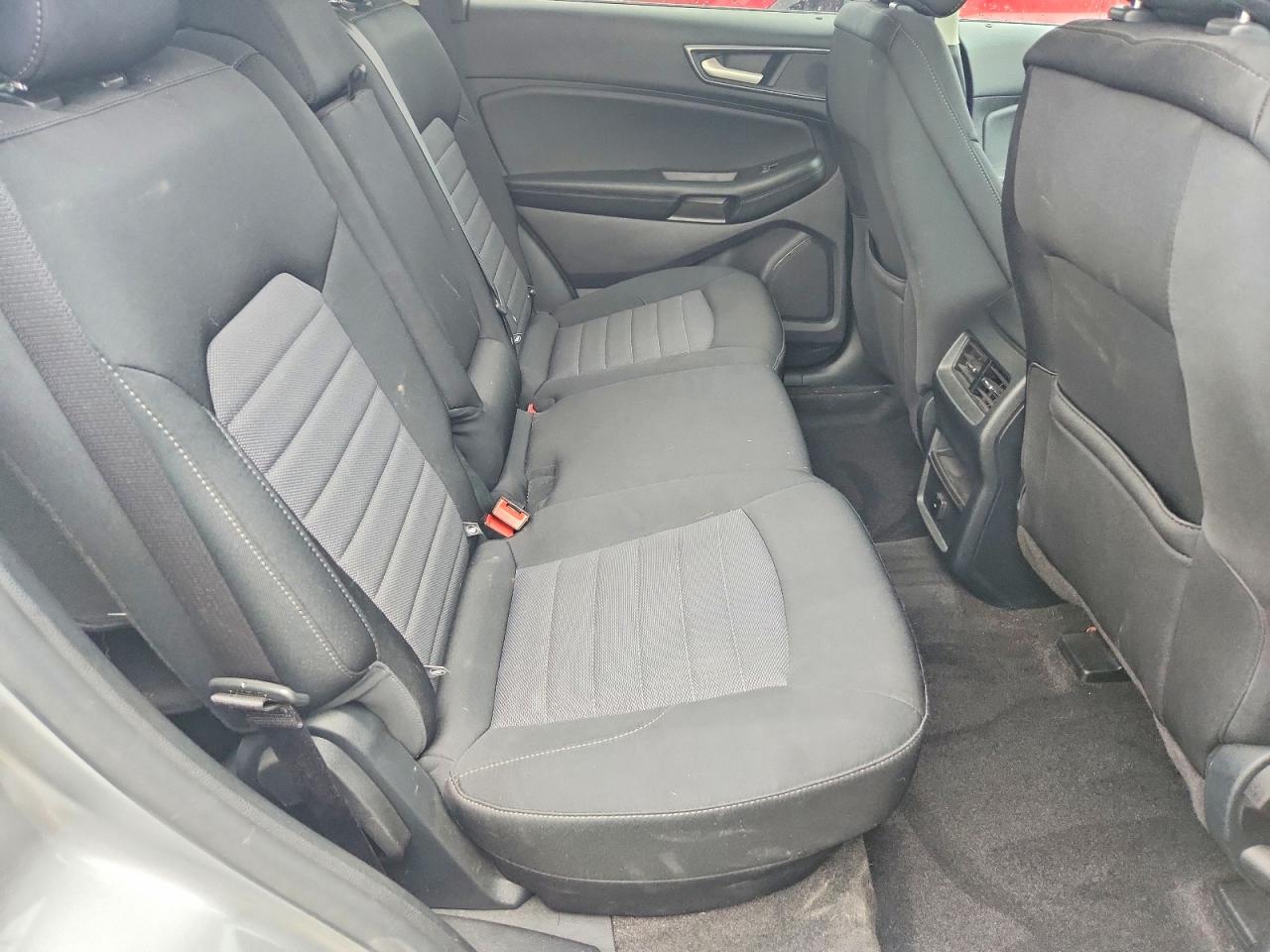 2020 FORD EDGE SE photo 19