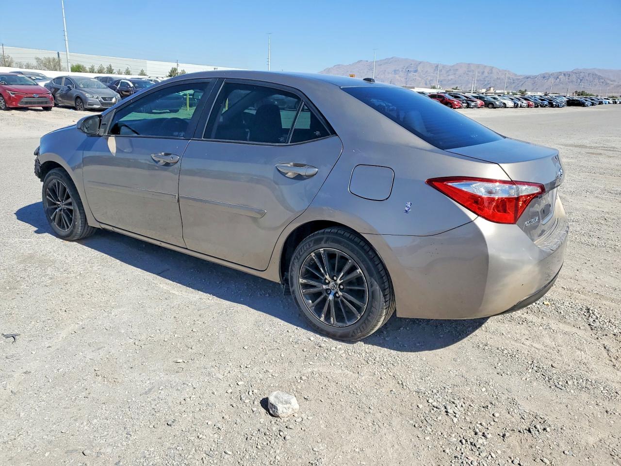 2016 TOYOTA COROLLA LE PLUS photo 4