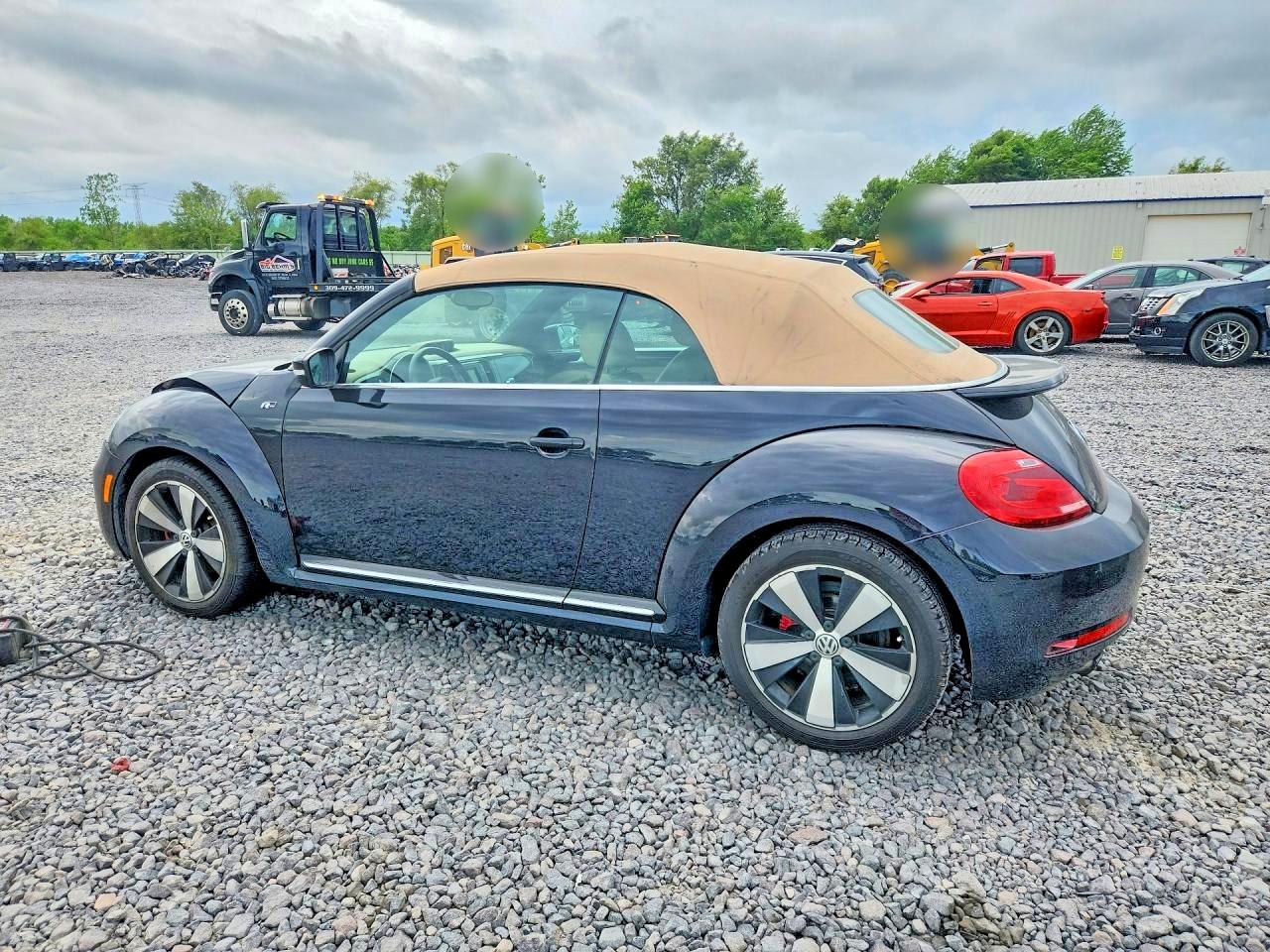 2016 VOLKSWAGEN BEETLE R-LINE photo 4