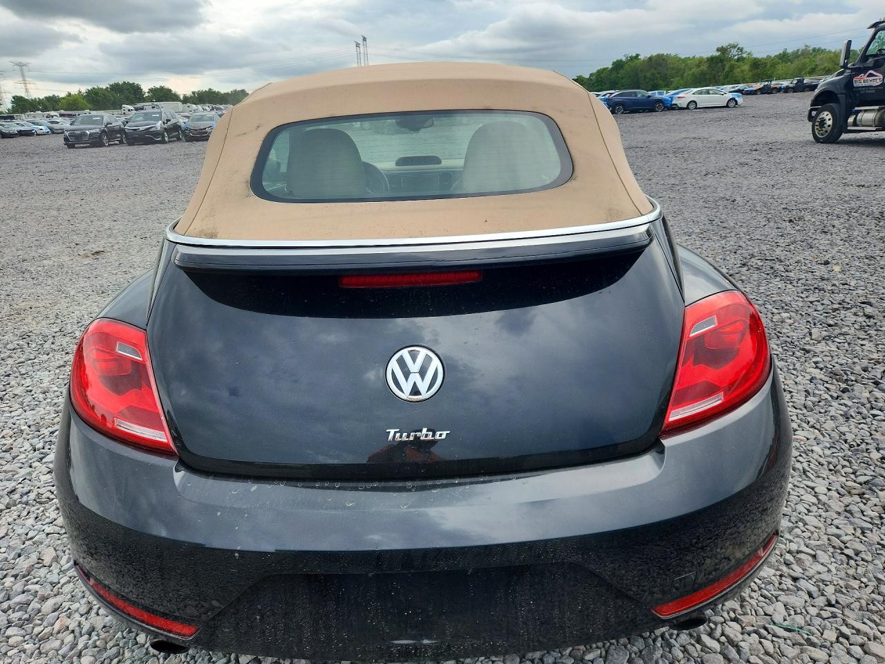 2016 VOLKSWAGEN BEETLE R-LINE photo 16