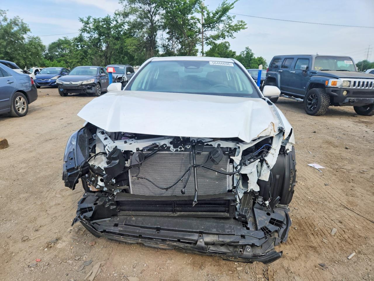 2025 TOYOTA CAMRY LE photo 9