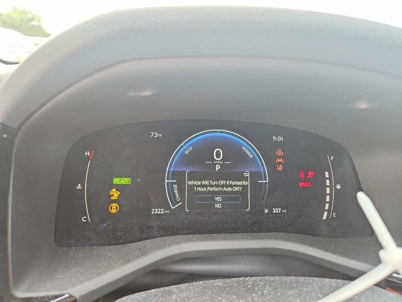 2025 TOYOTA CAMRY LE photo 17