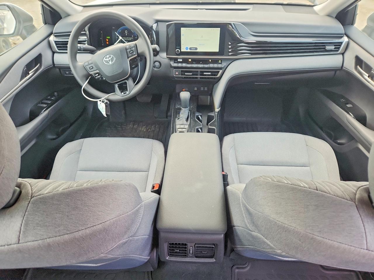 2025 TOYOTA CAMRY LE photo 15