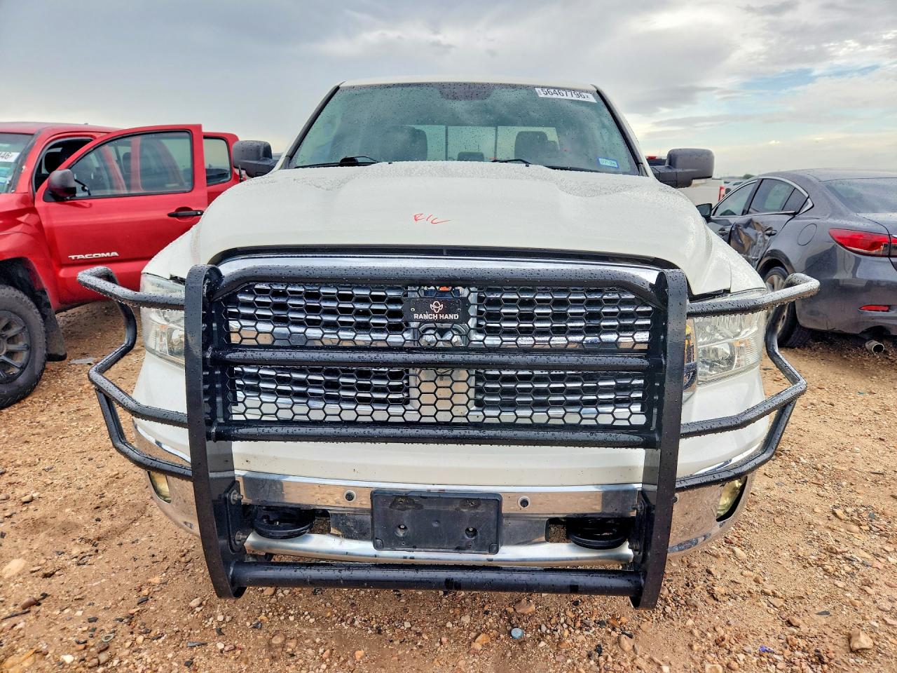 2016 RAM 1500 SLT photo 5