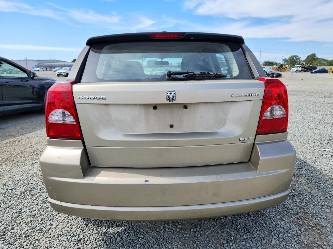 2010 DODGE CALIBER SXT photo 11