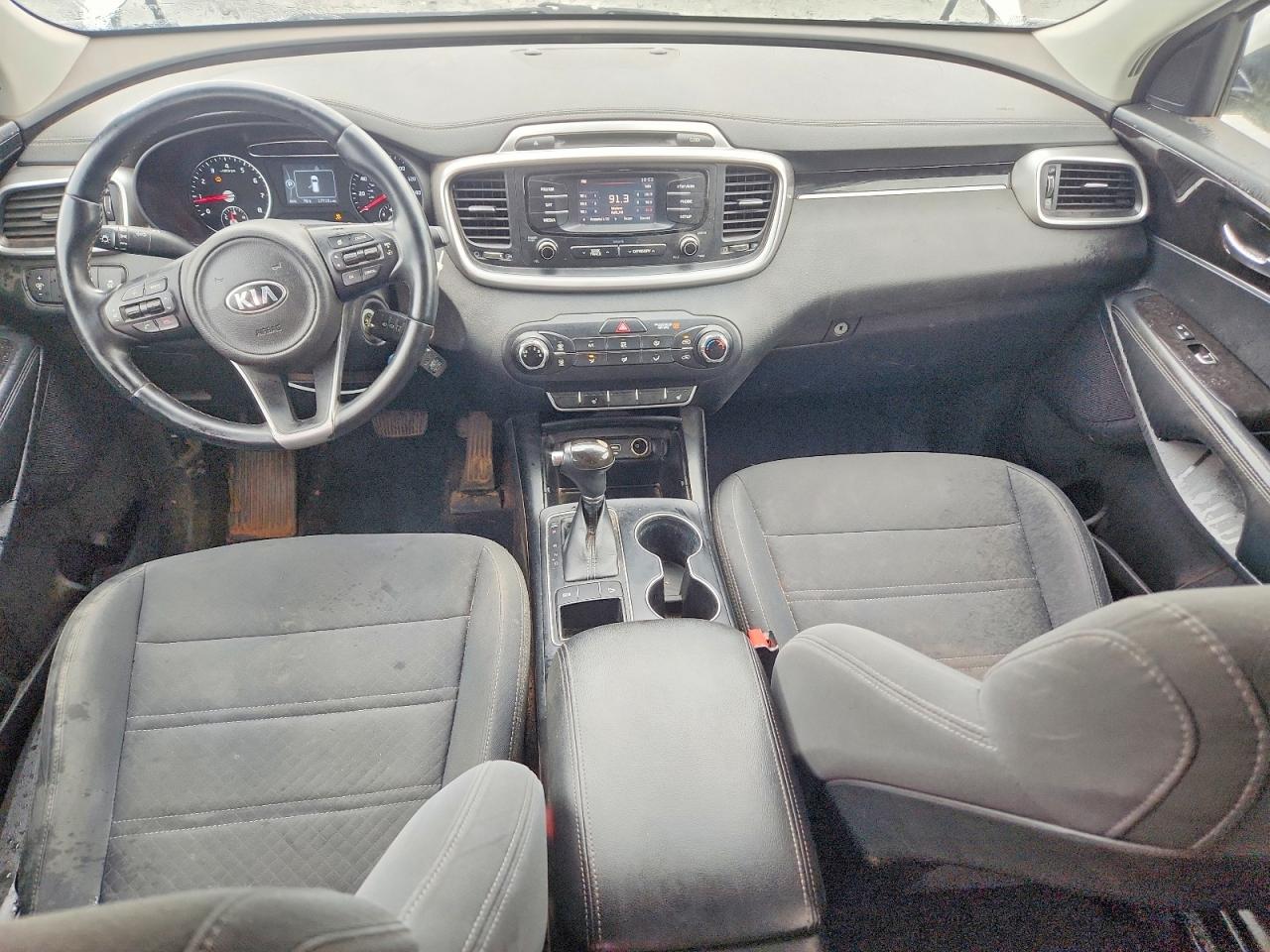2016 KIA SORENTO LX photo 15