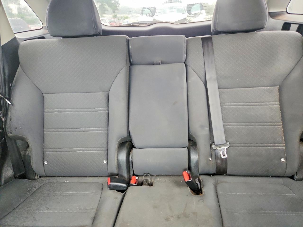 2016 KIA SORENTO LX photo 19