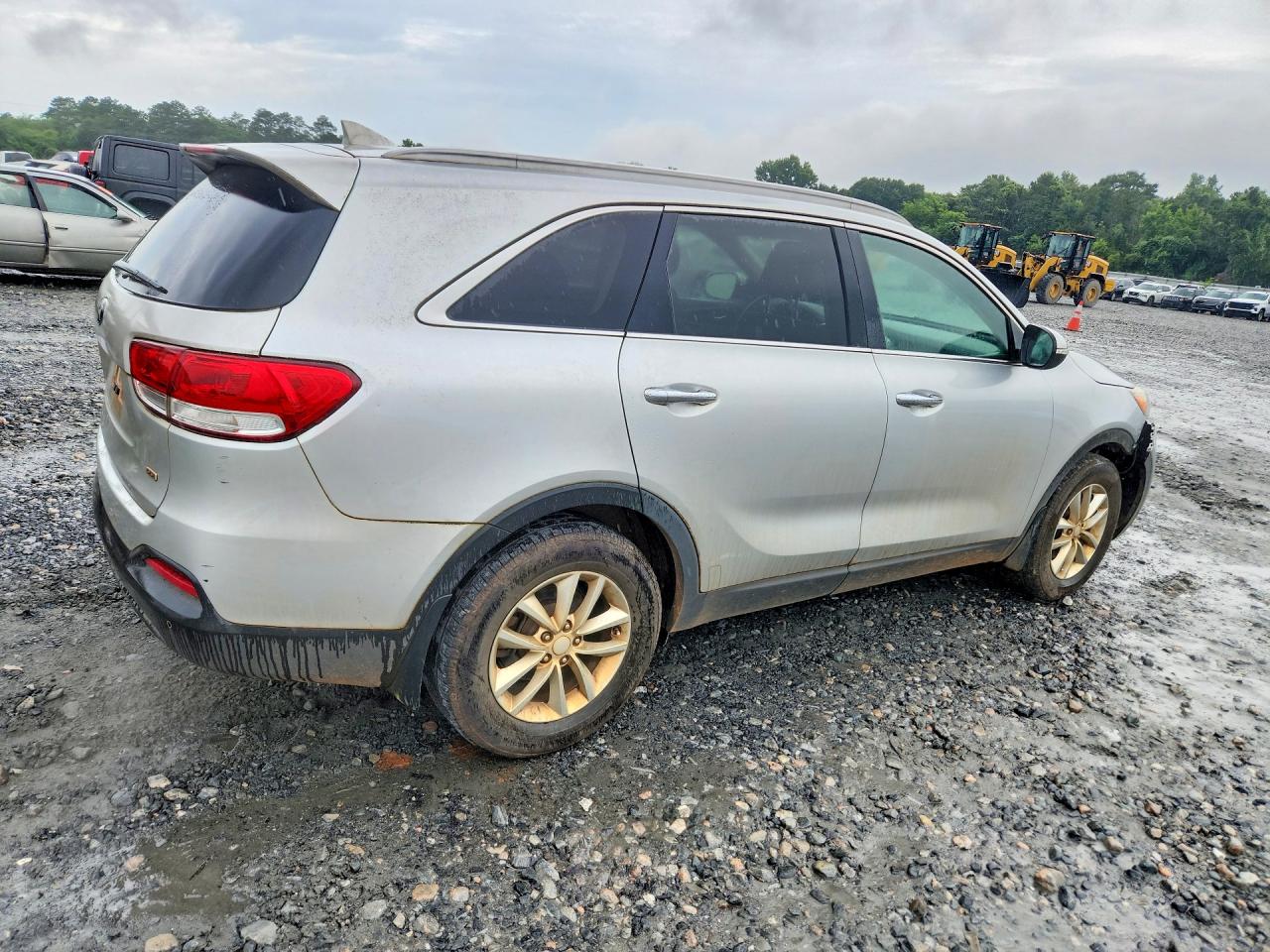 2016 KIA SORENTO LX photo 5