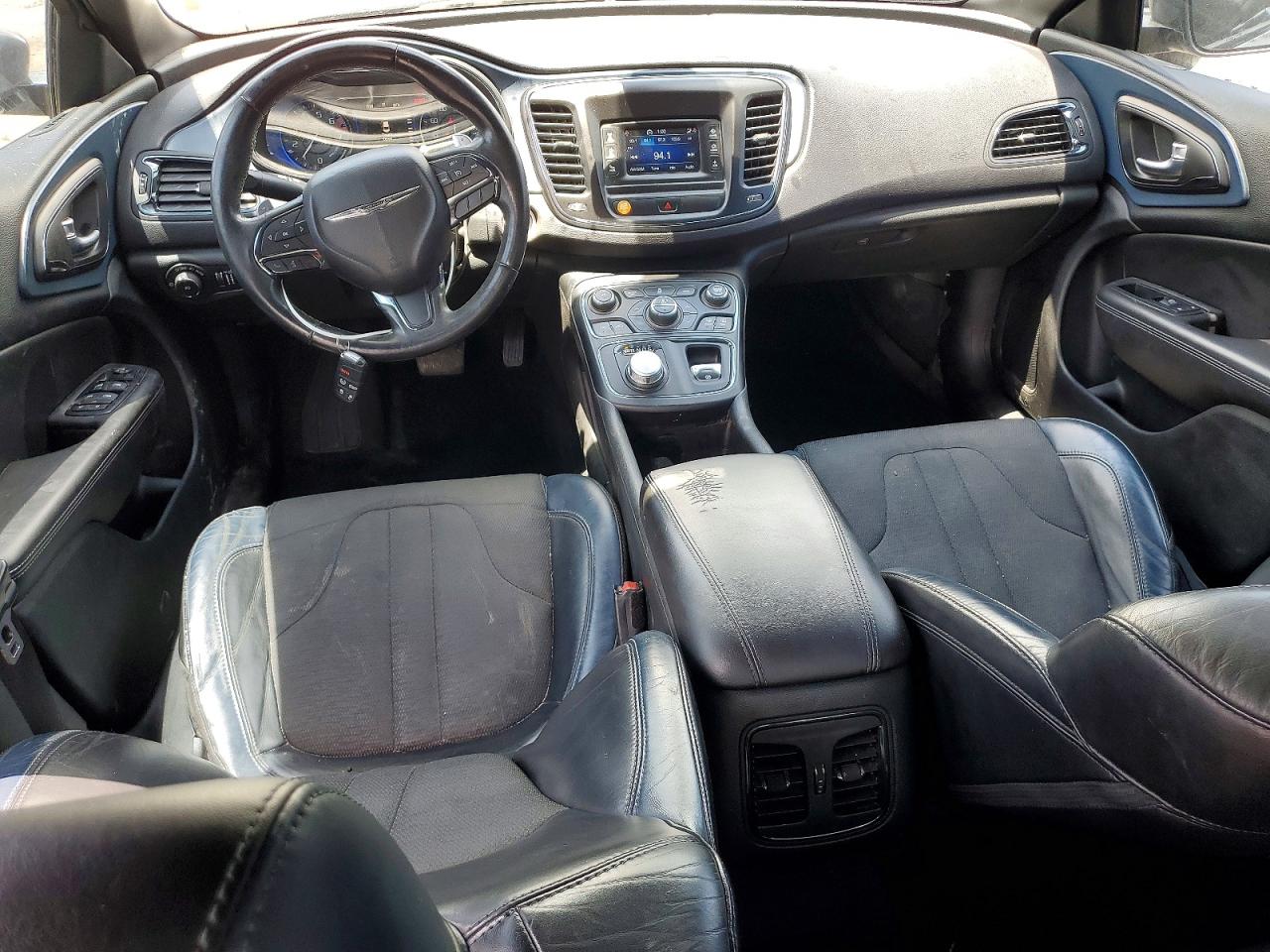 2015 CHRYSLER 200 S photo 22